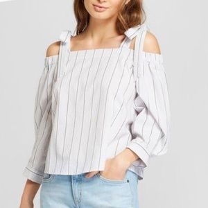 Cropped Cold Shoulder Long Sleeve Ladies Top S